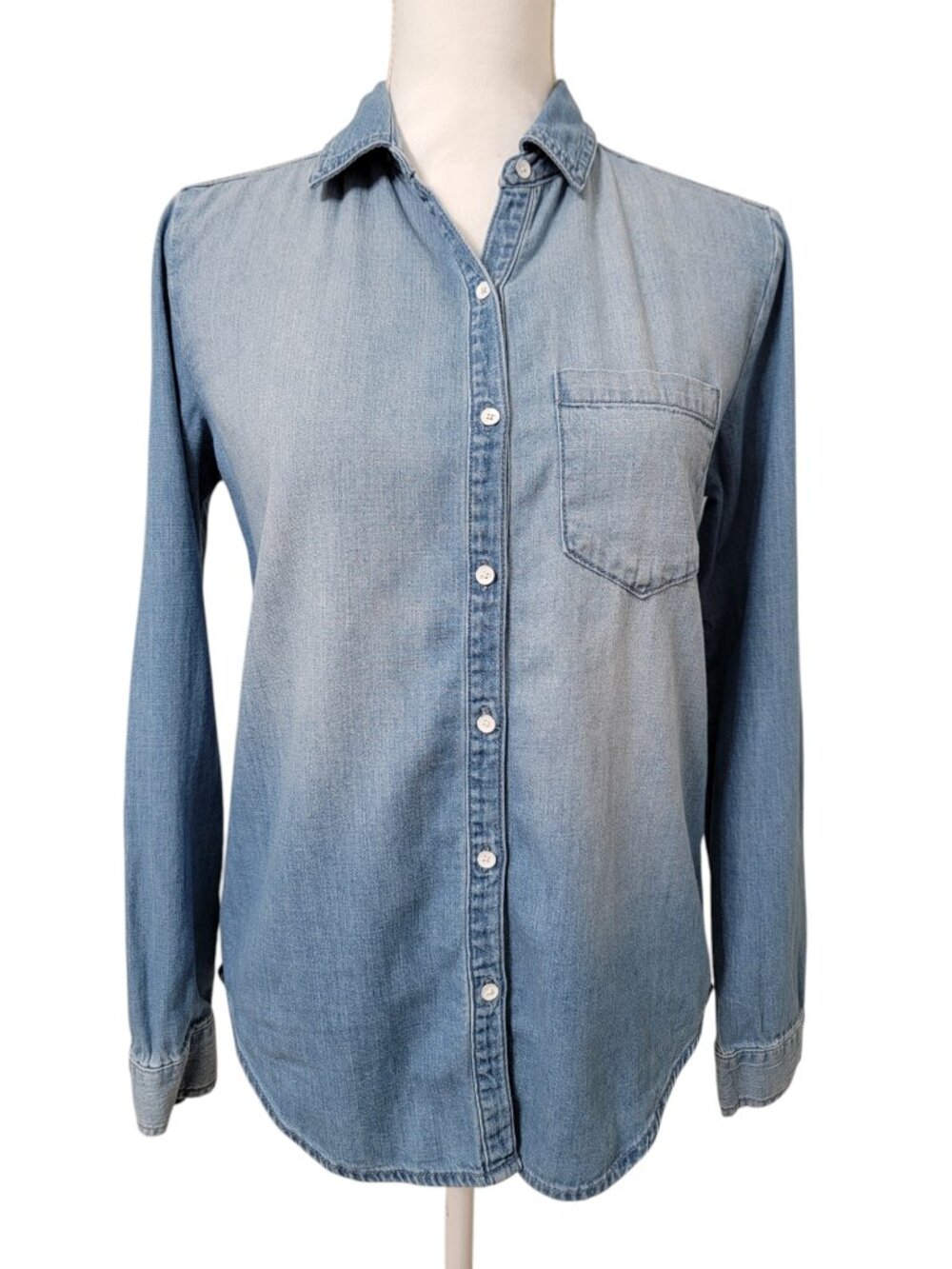 BP Size XS Light Wash Chambray Long Sleeve Button Down Shirt